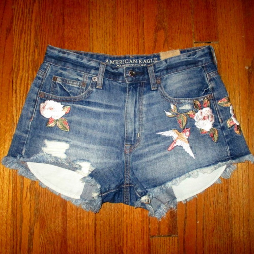 AM EAGLE Vintage Hi-Rise Festival Shorts Sz  4 NEW